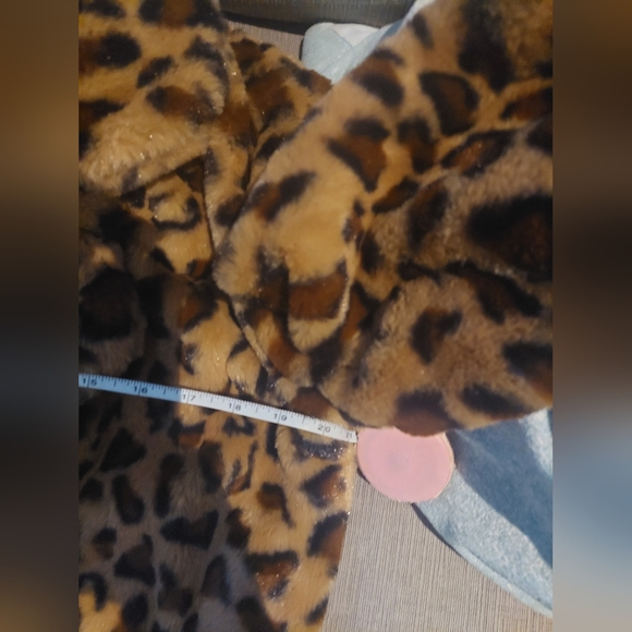 Faux Fur Coat Leopard print - Picture 9 of 12